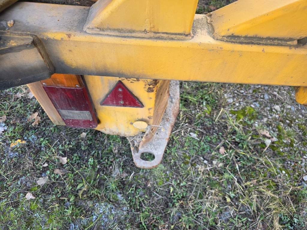 Fahrzeugabbildung Langendorf Innenlader Beton, SBH 27/35, Liftachse