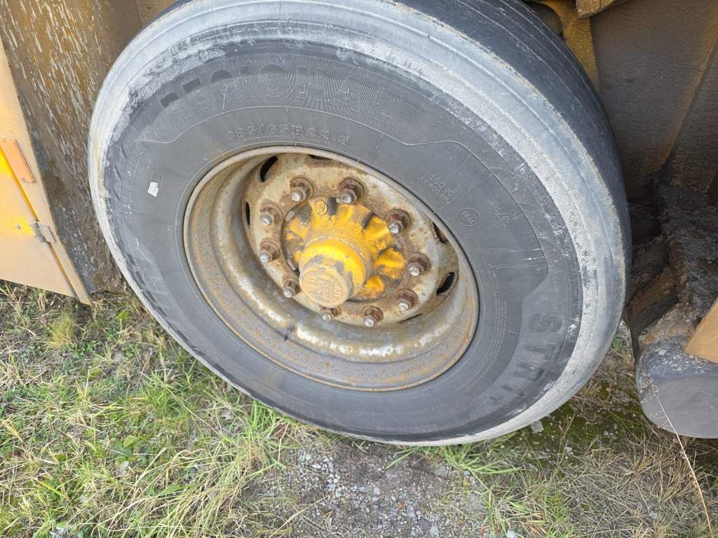 Fahrzeugabbildung Langendorf Innenlader Beton, SBH 27/35, Liftachse