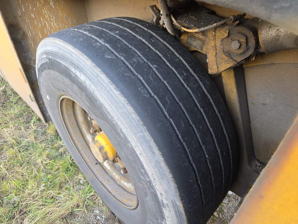 Fahrzeugabbildung Langendorf Innenlader Beton, SBH 27/35, Liftachse