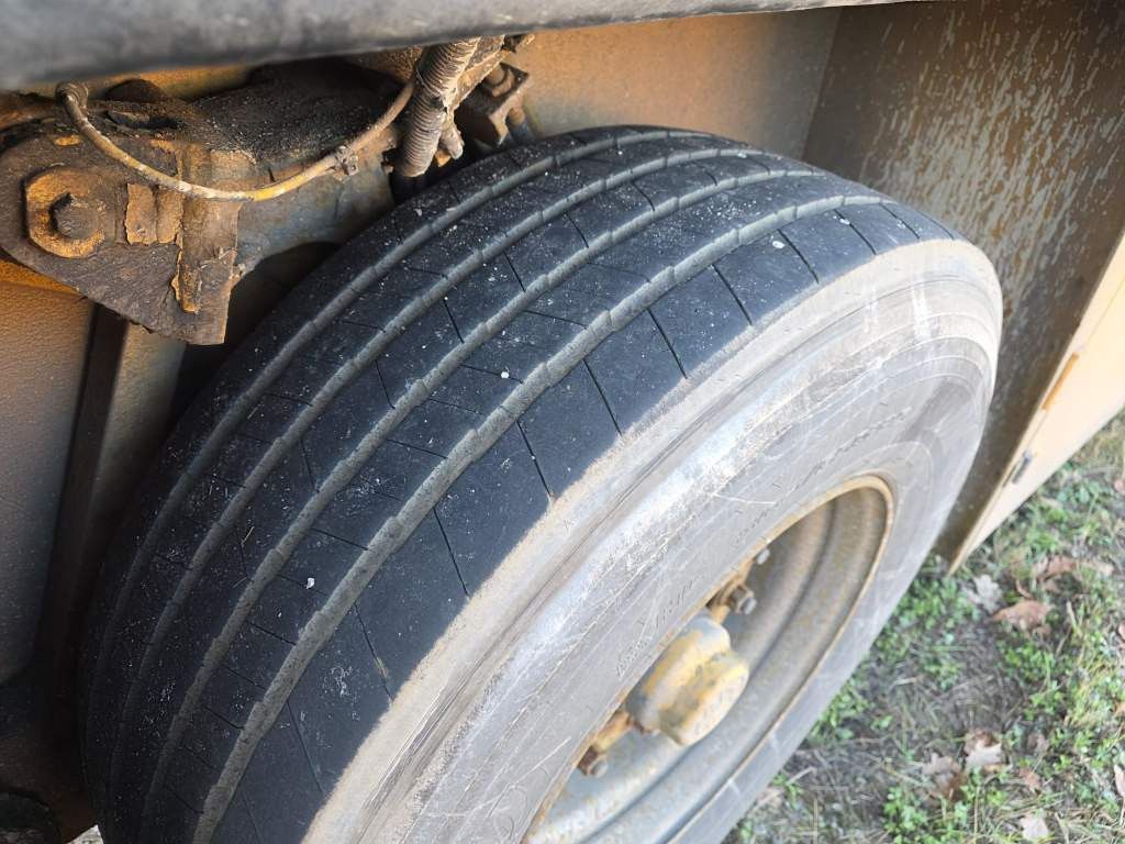 Fahrzeugabbildung Langendorf Innenlader Beton, SBH 27/35, Liftachse