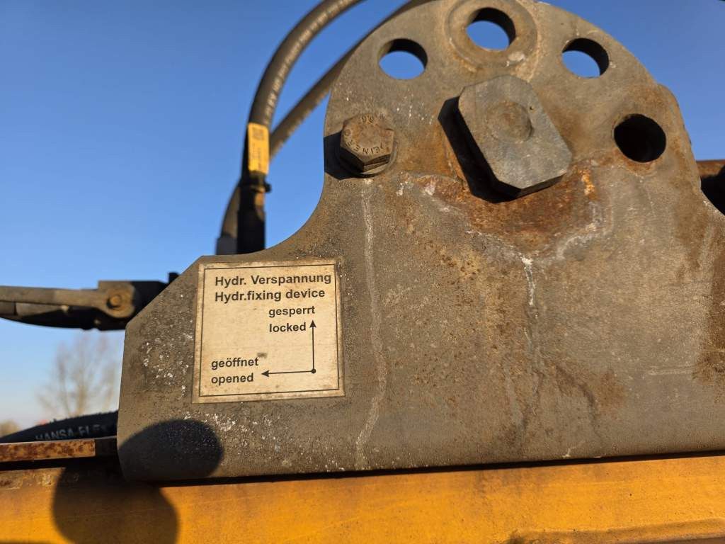 Fahrzeugabbildung Langendorf Innenlader Beton, SBH 27/35, Liftachse