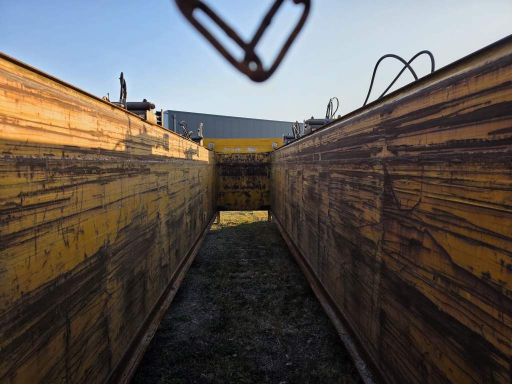 Fahrzeugabbildung Langendorf Innenlader Beton, SBH 27/35, Liftachse