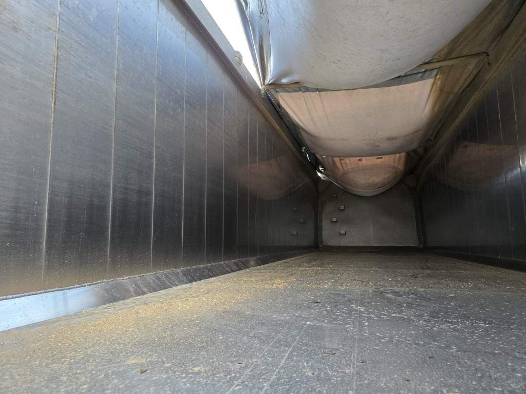 Fahrzeugabbildung Reisch ca. 49 cbm Getreiodekipper, Kornschieber, Lift