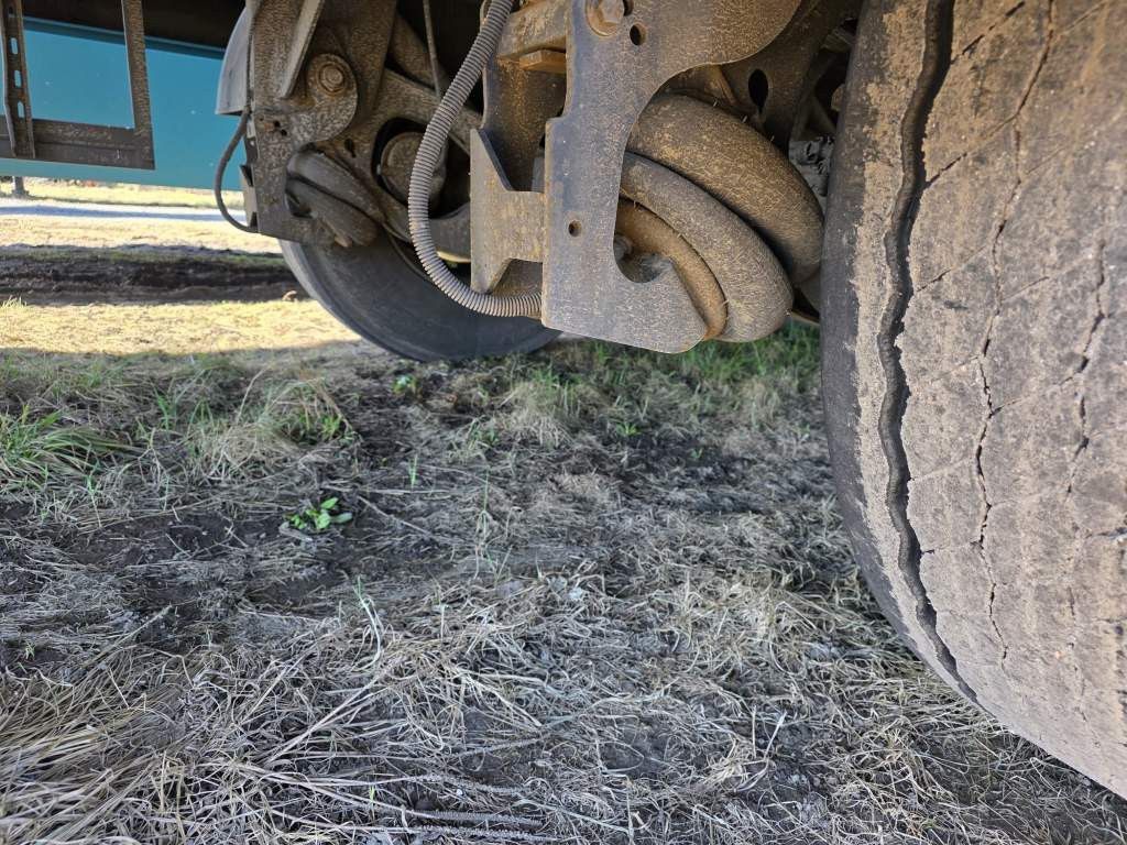 Fahrzeugabbildung Reisch ca. 49 cbm Getreiodekipper, Kornschieber, Lift