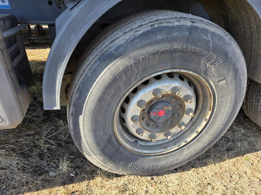 Fahrzeugabbildung Reisch ca. 49 cbm Getreiodekipper, Kornschieber, Lift