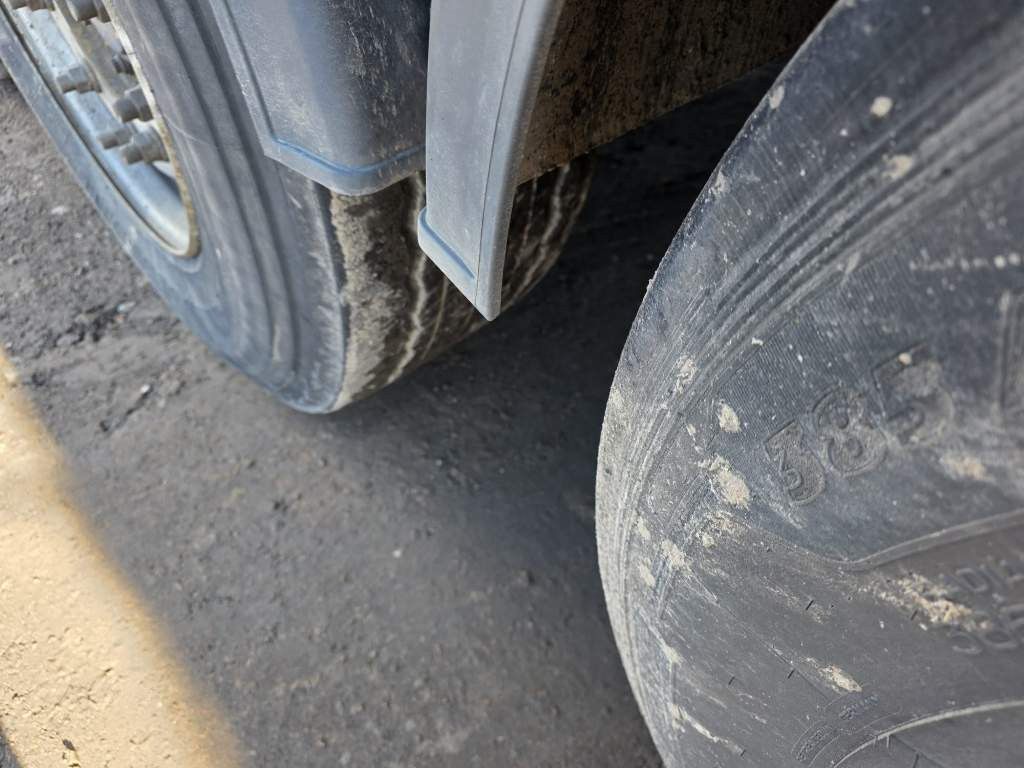 Fahrzeugabbildung Reisch ca. 49 cbm Getreiodekipper, Kornschieber, Lift