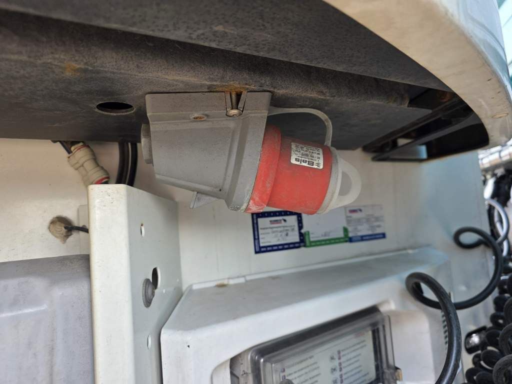 Fahrzeugabbildung Schmitz Cargobull Tiefkühler, Doppelstock, Diesel/ Strom