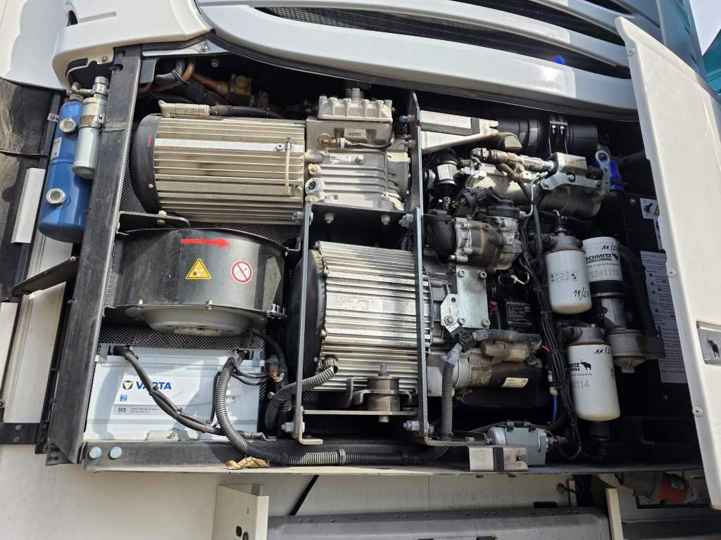 Fahrzeugabbildung Schmitz Cargobull Tiefkühler, Doppelstock, Diesel/ Strom