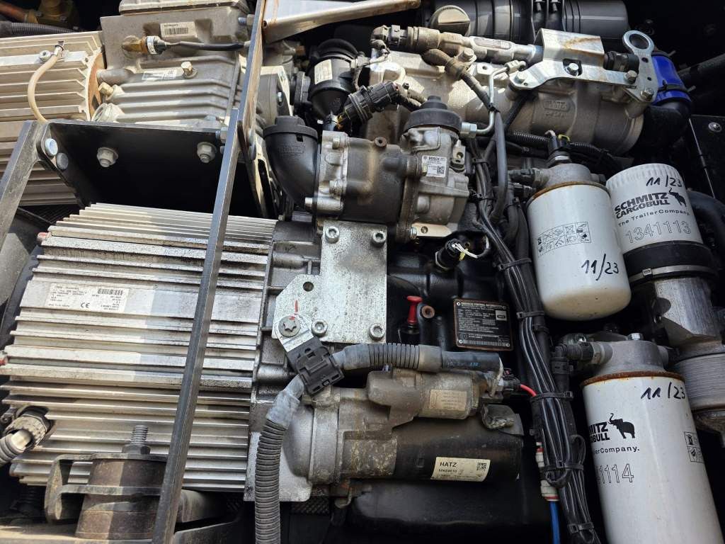 Fahrzeugabbildung Schmitz Cargobull Tiefkühler, Doppelstock, Diesel/ Strom