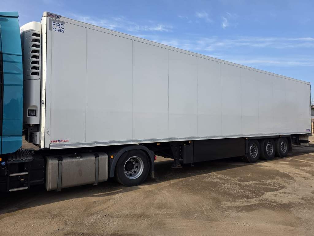 Fahrzeugabbildung Schmitz Cargobull Tiefkühler, Doppelstock, Diesel/ Strom