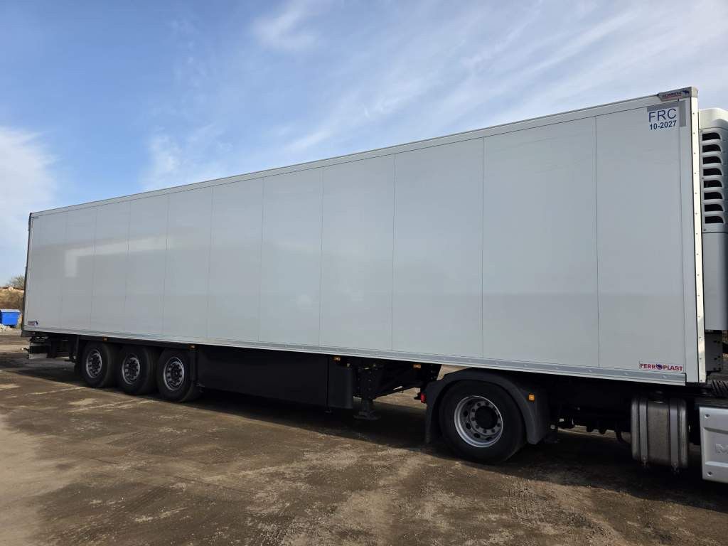 Fahrzeugabbildung Schmitz Cargobull Tiefkühler, Doppelstock, Diesel/ Strom