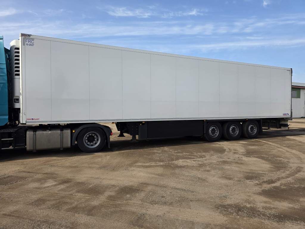Fahrzeugabbildung Schmitz Cargobull Tiefkühler, Doppelstock, Diesel/ Strom