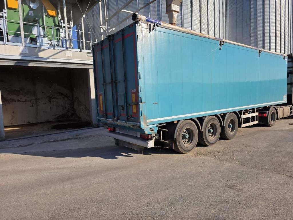 Fahrzeugabbildung Knapen Schubboden 65 cbm, Lift, sauberes Fahrzeug