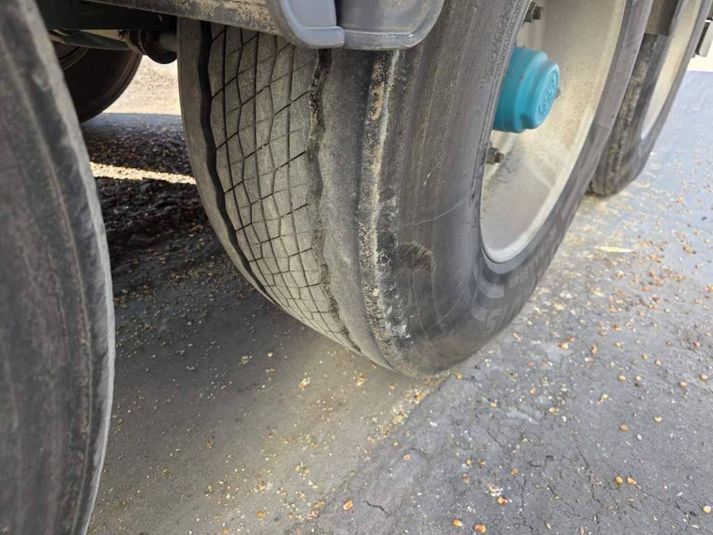 Fahrzeugabbildung Knapen Schubboden 65 cbm, Lift, sauberes Fahrzeug