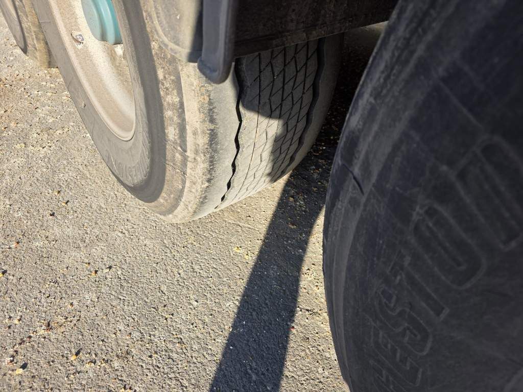 Fahrzeugabbildung Knapen Schubboden 65 cbm, Lift, sauberes Fahrzeug