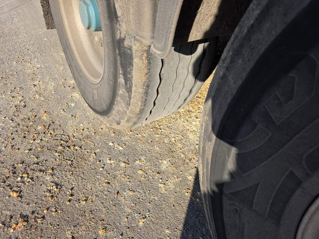 Fahrzeugabbildung Knapen Schubboden 65 cbm, Lift, sauberes Fahrzeug