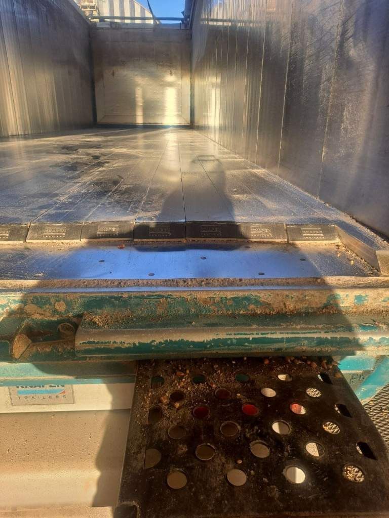 Fahrzeugabbildung Knapen Schubboden 65 cbm, Lift, sauberes Fahrzeug