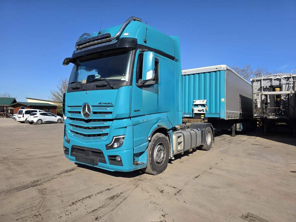 Mercedes-Benz 1853 Giga Space, 2 Kreis-Hydraulik, 2 Tanks