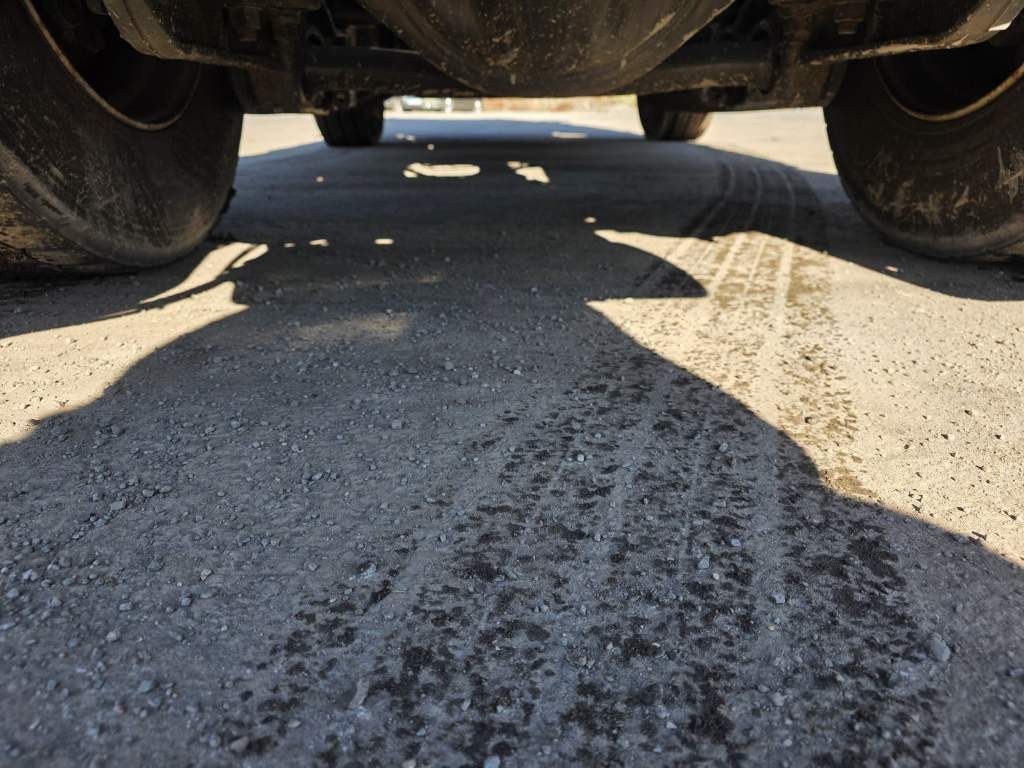 Fahrzeugabbildung Mercedes-Benz 1853 Giga Space, 2 Kreis-Hydraulik, 2 Tanks