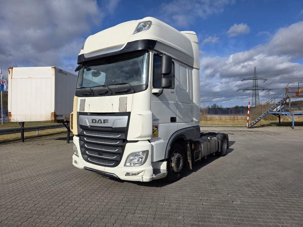 DAF XF 450 LL SSC, Feuerlöschkästen, Standklima