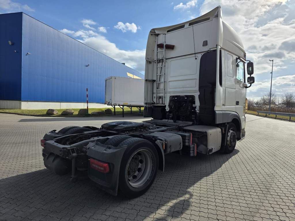 Fahrzeugabbildung DAF XF 450 LL SSC, Feuerlöschkästen, Standklima