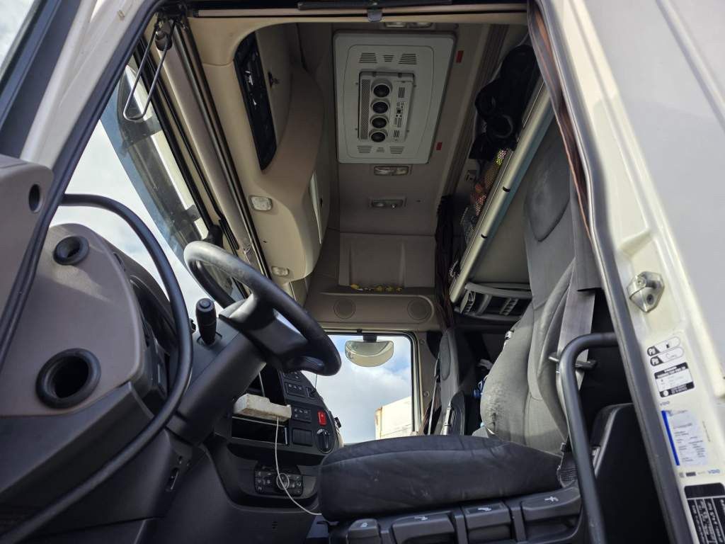 Fahrzeugabbildung DAF XF 450 LL SSC, Feuerlöschkästen, Standklima