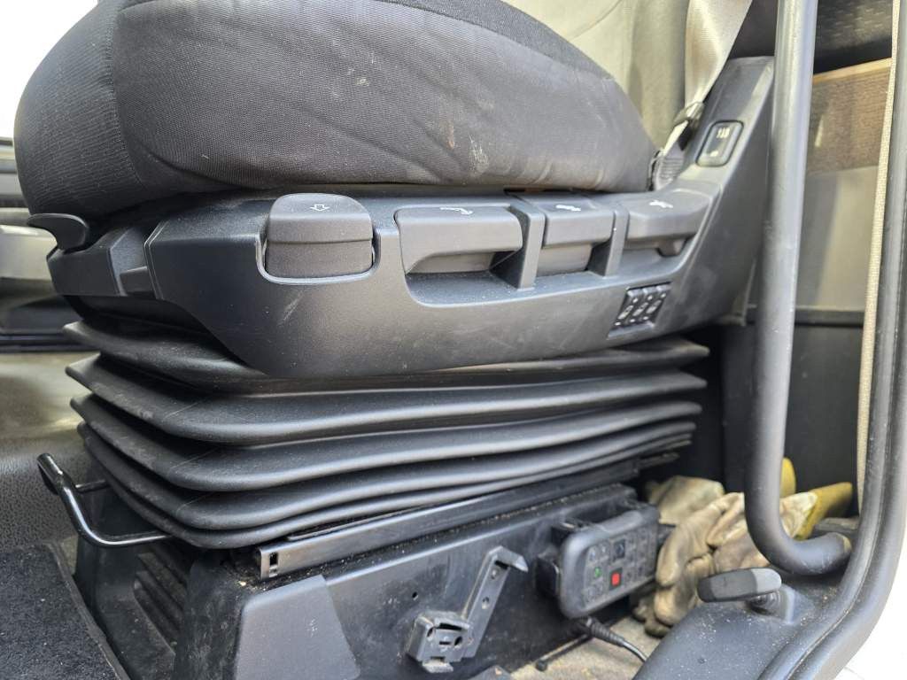 Fahrzeugabbildung DAF XF 450 LL SSC, Feuerlöschkästen, Standklima