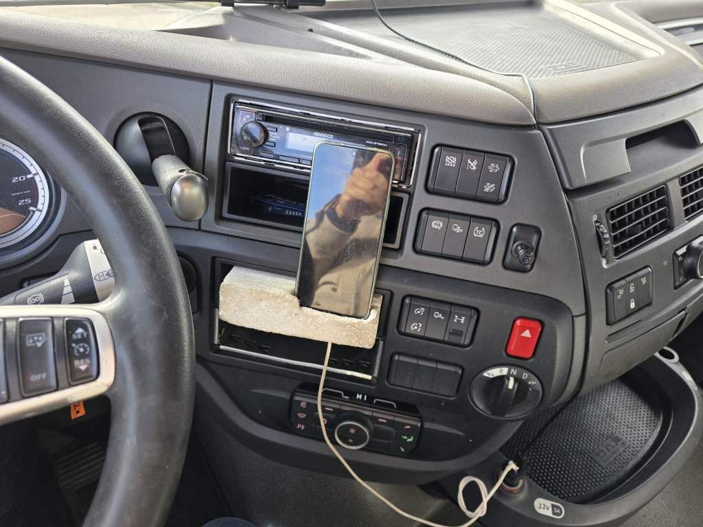 Fahrzeugabbildung DAF XF 450 LL SSC, Feuerlöschkästen, Standklima