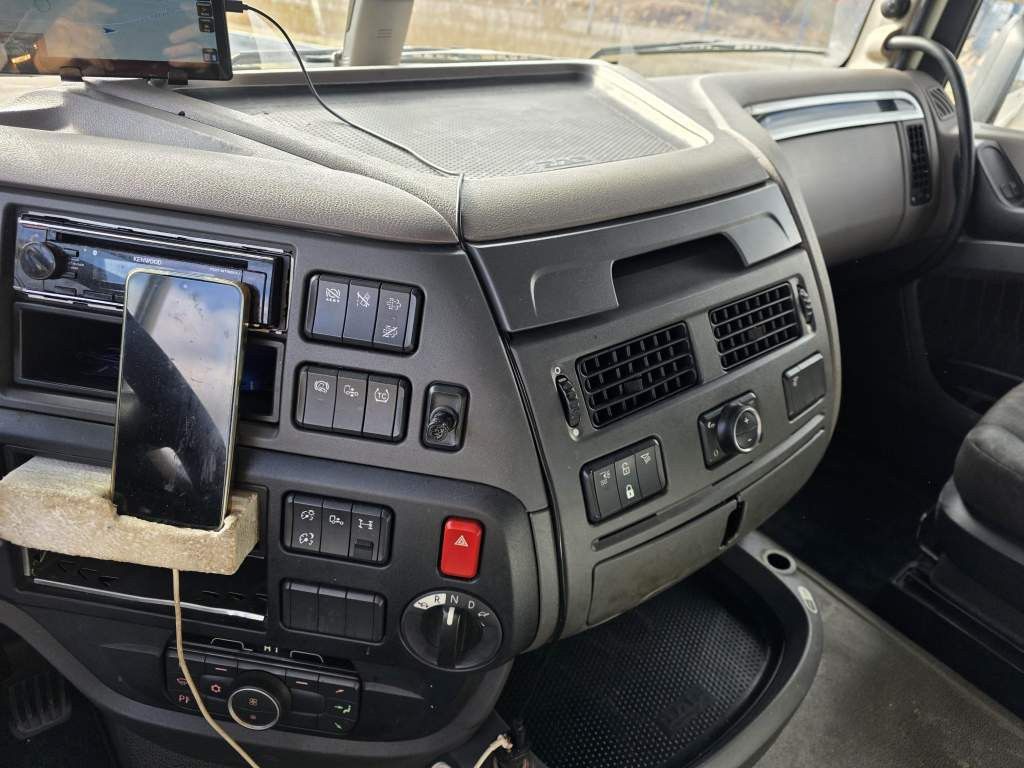 Fahrzeugabbildung DAF XF 450 LL SSC, Feuerlöschkästen, Standklima