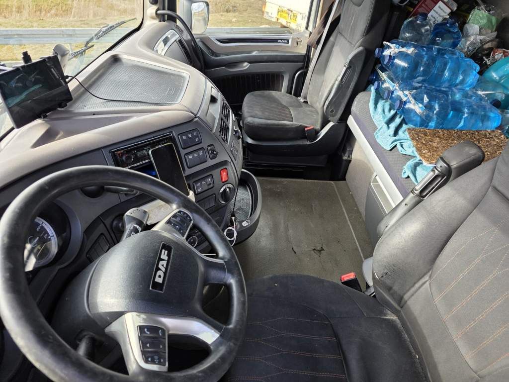 Fahrzeugabbildung DAF XF 450 LL SSC, Feuerlöschkästen, Standklima