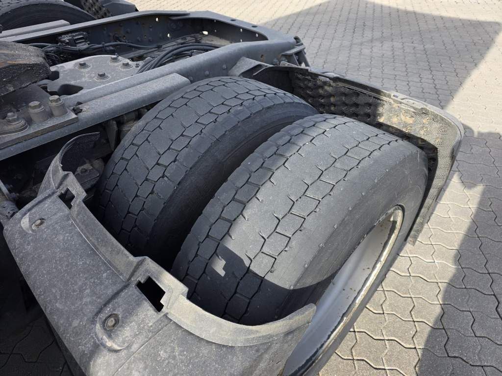 Fahrzeugabbildung DAF XF 450 LL SSC, Feuerlöschkästen, Standklima