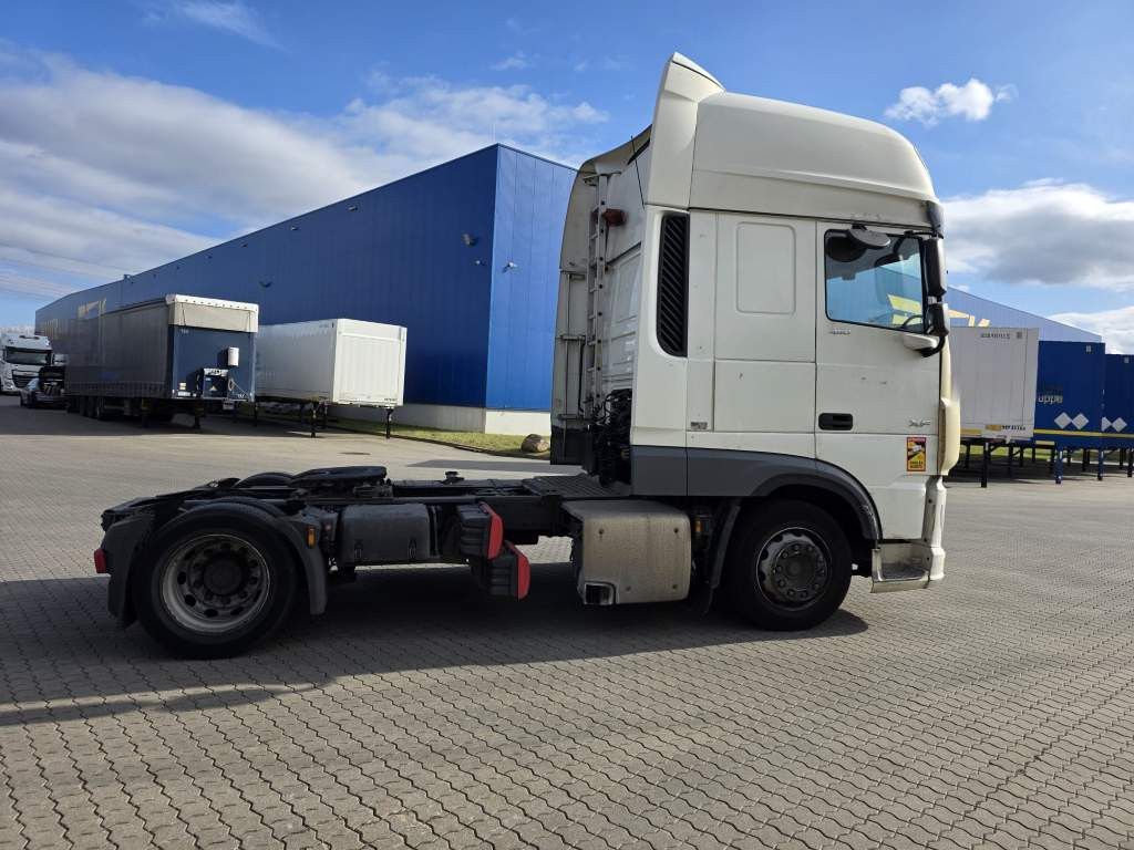 Fahrzeugabbildung DAF XF 450 LL SSC, Feuerlöschkästen, Standklima