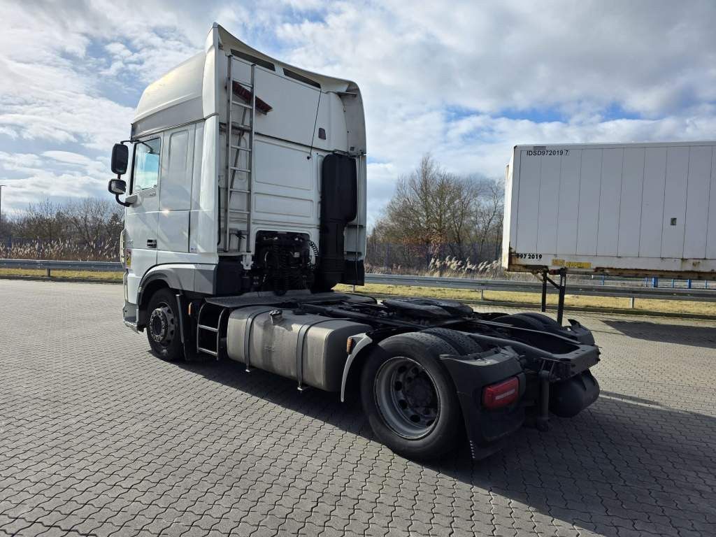 Fahrzeugabbildung DAF XF 450 LL SSC, Feuerlöschkästen, Standklima