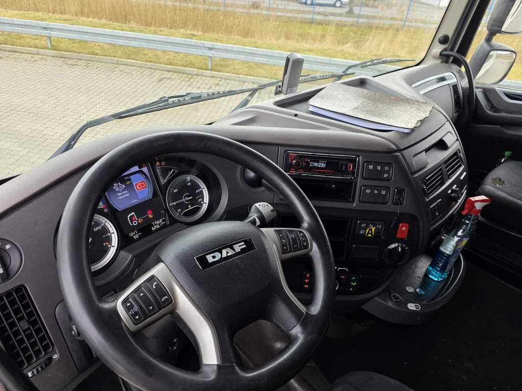 Fahrzeugabbildung DAF XF 450 LL SSC, Standklima, Feuerlöschkästen