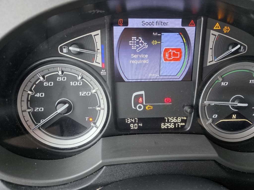 Fahrzeugabbildung DAF XF 450 LL SSC, Standklima, Feuerlöschkästen