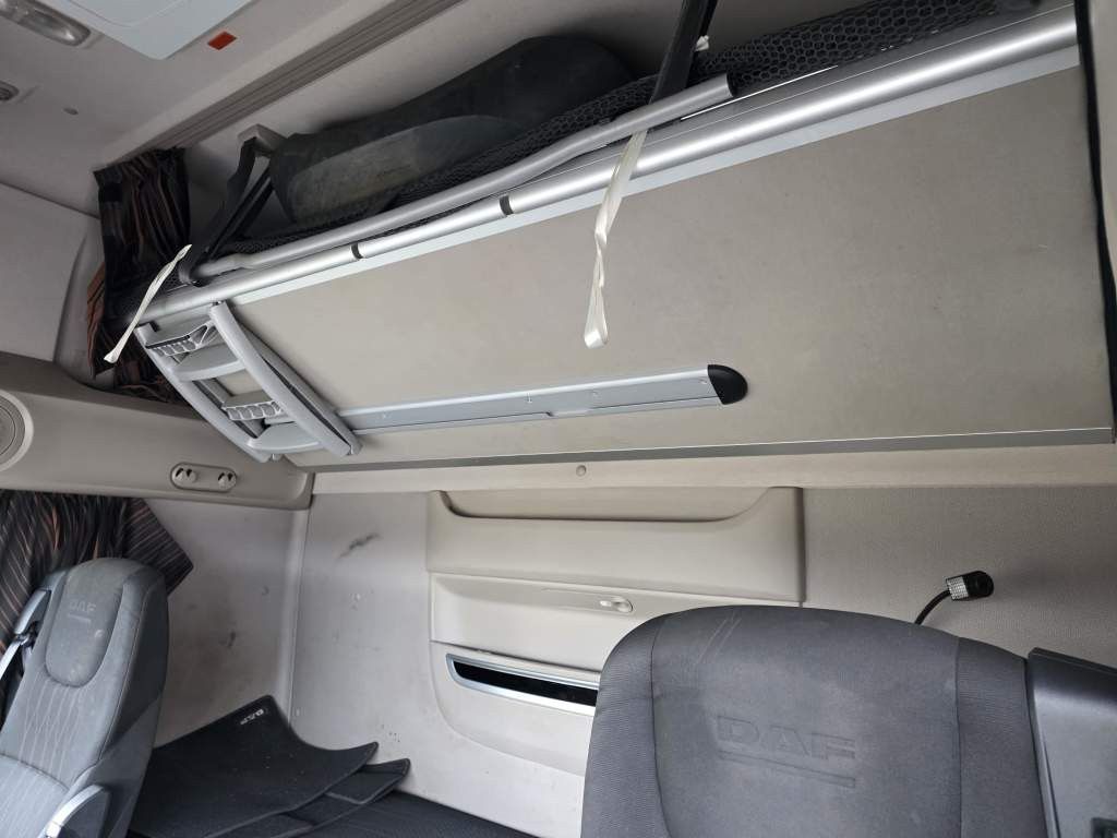 Fahrzeugabbildung DAF XF 450 LL SSC, Standklima, Feuerlöschkästen