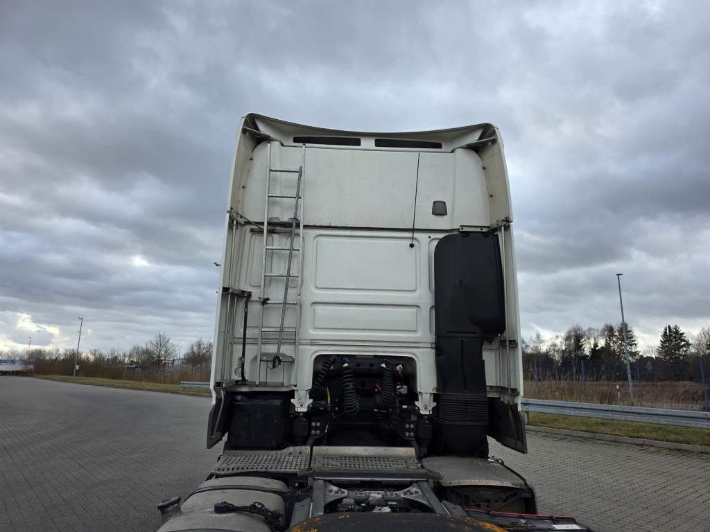 Fahrzeugabbildung DAF XF 450 LL SSC, Standklima, Feuerlöschkästen