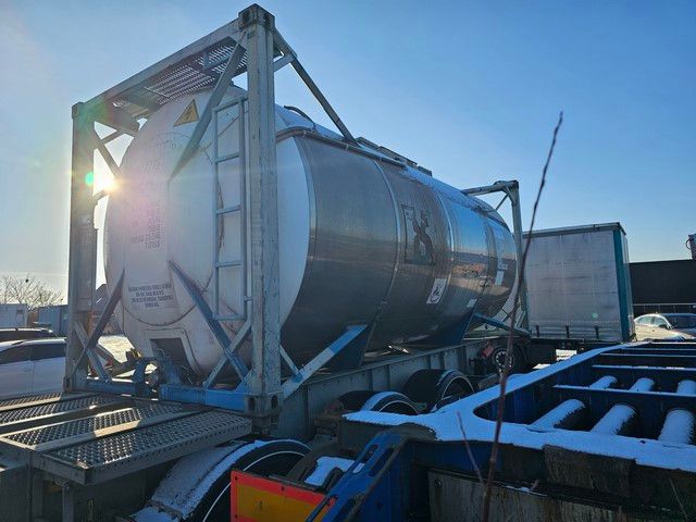 Fahrzeugabbildung Vanhool Tankchassis + Tankcontainer,363.054 Km
