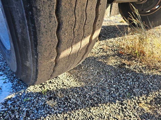 Fahrzeugabbildung Vanhool Tankchassis + Tankcontainer,363.054 Km