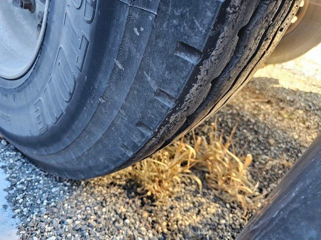 Fahrzeugabbildung Vanhool Tankchassis + Tankcontainer,363.054 Km