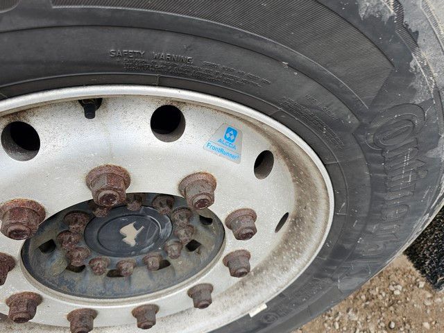 Fahrzeugabbildung Schmitz Cargobull 20" Tankconatinerchassis + Tankcontainer