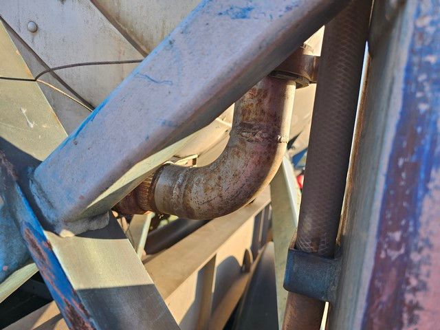 Fahrzeugabbildung Vanhool Tankchassis mit Tankcontainer