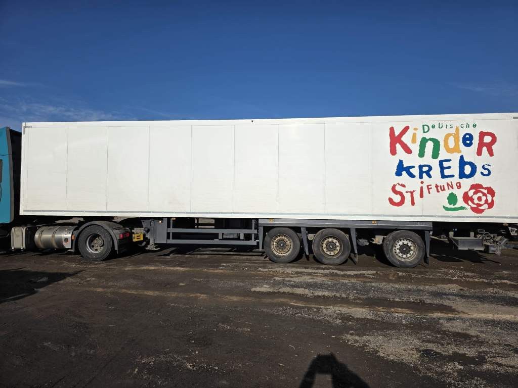 Fahrzeugabbildung Schmitz Cargobull Carrier 1950 MT,2 Kammern mit Tor,Ladebordw.3 To