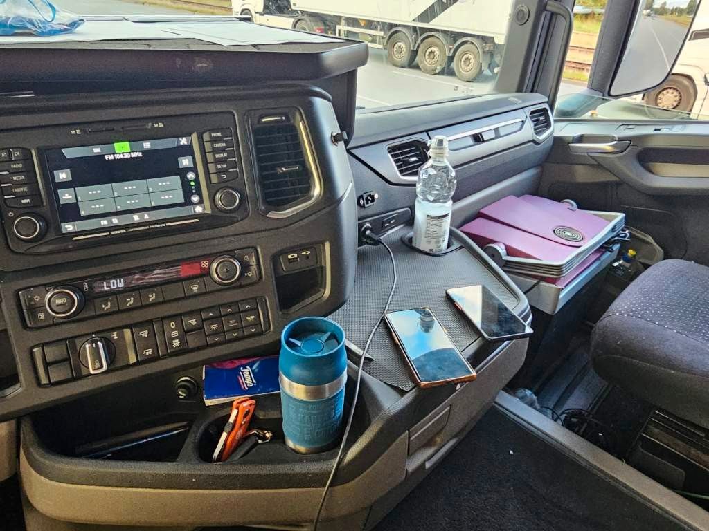 Fahrzeugabbildung Scania R450,Retarder,Kipphydraulik,ALCOA LM