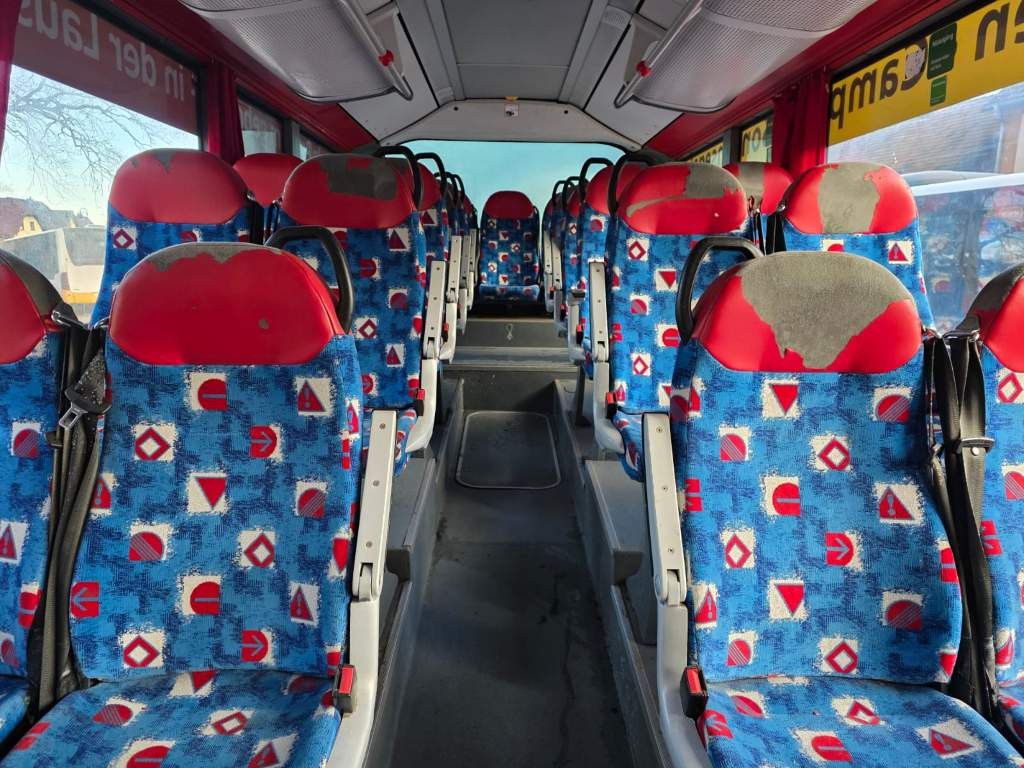 Fahrzeugabbildung Mercedes-Benz Citaro O530 LE, Gurten,  Armlehnen, Gardinen