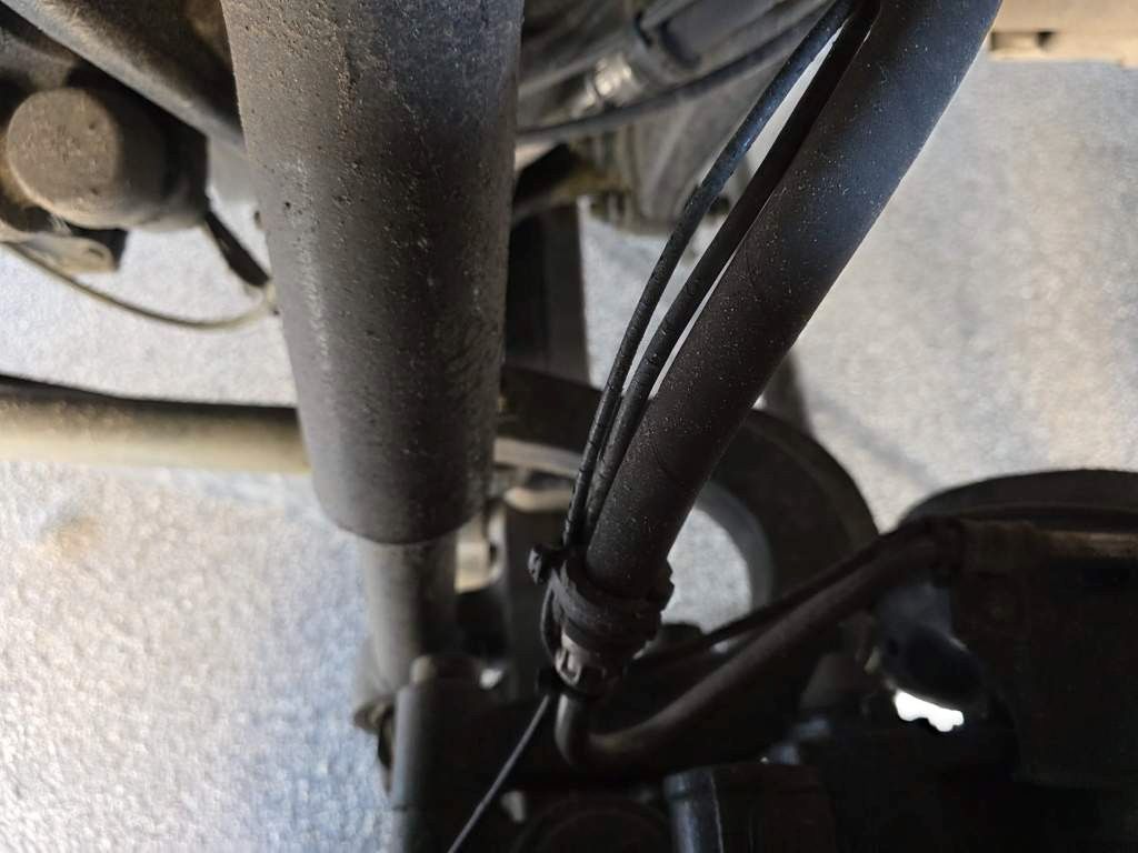 Fahrzeugabbildung MAN 26.400 TGX mit Baustoffplateau, geteilte Rampen