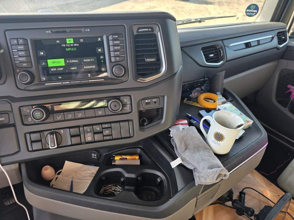 Fahrzeugabbildung Scania R410, Retrader, 2 Kreis-Hydraulik, Retarder