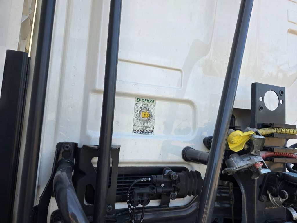 Fahrzeugabbildung Scania R410, Retrader, 2 Kreis-Hydraulik, Retarder