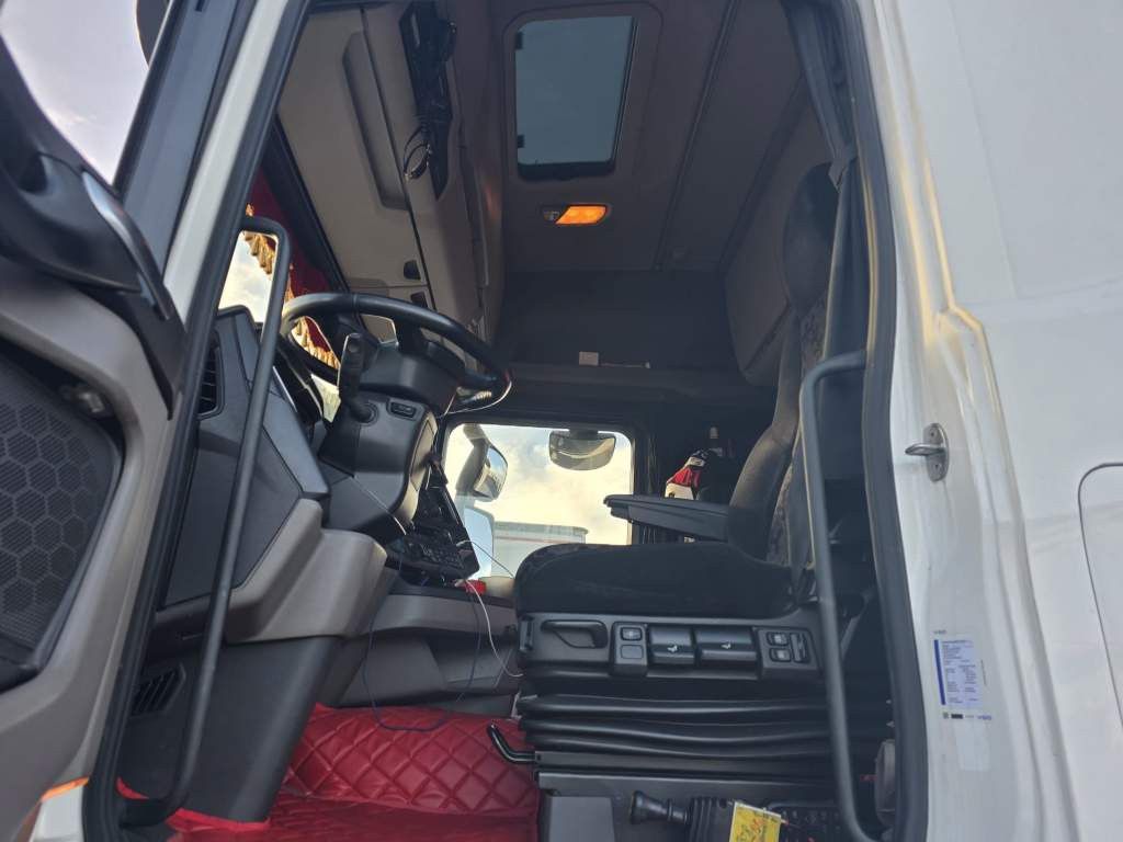 Fahrzeugabbildung Scania R450, Retarder, Kipphydr., ALCOA LM