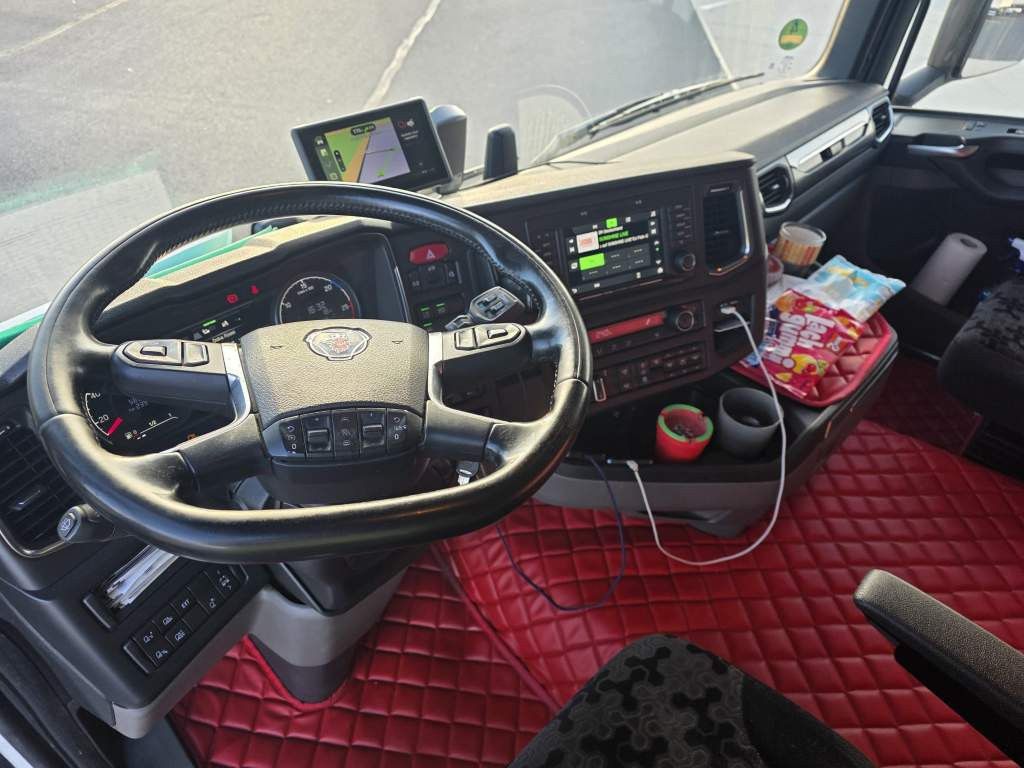 Fahrzeugabbildung Scania R450, Retarder, Kipphydr., ALCOA LM